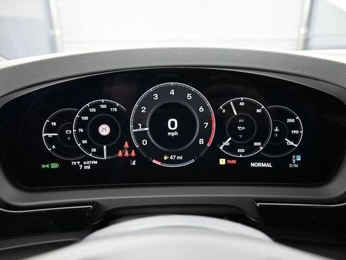 New 2026 Porsche Cayenne Base image 19