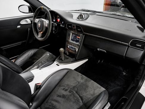 Used 2007 Porsche 911 GT3 RS RWD image 26