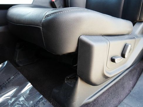 Used 2016 Ford F150 Lariat w/ Equipment Group 502A Luxury AWD/4WD image 12