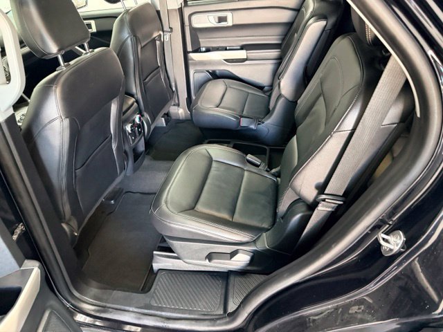 Used 2021 Ford Explorer Limited w/ Hybrid Equipment Group 310A AWD/4WD image 37