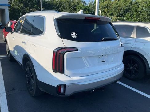 Used 2024 Kia Telluride SX w/ Towing Package FWD image 11