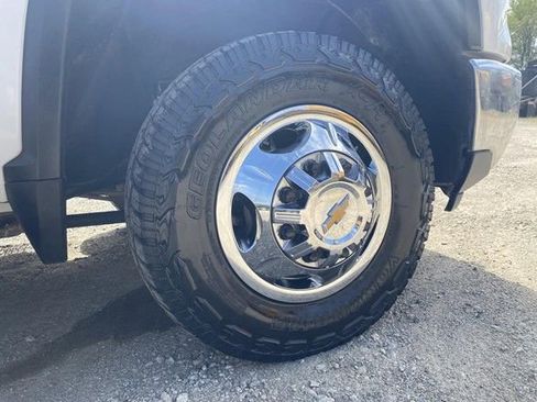 Used 2024 Chevrolet Silverado 3500 LT w/ Convenience Package image 74