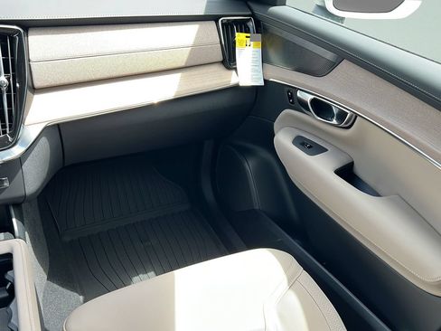 New 2026 Volvo XC90 B6 Plus AWD/4WD image 12