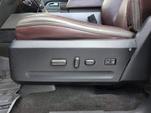 Used 2017 Ford Expedition EL Platinum RWD image 19