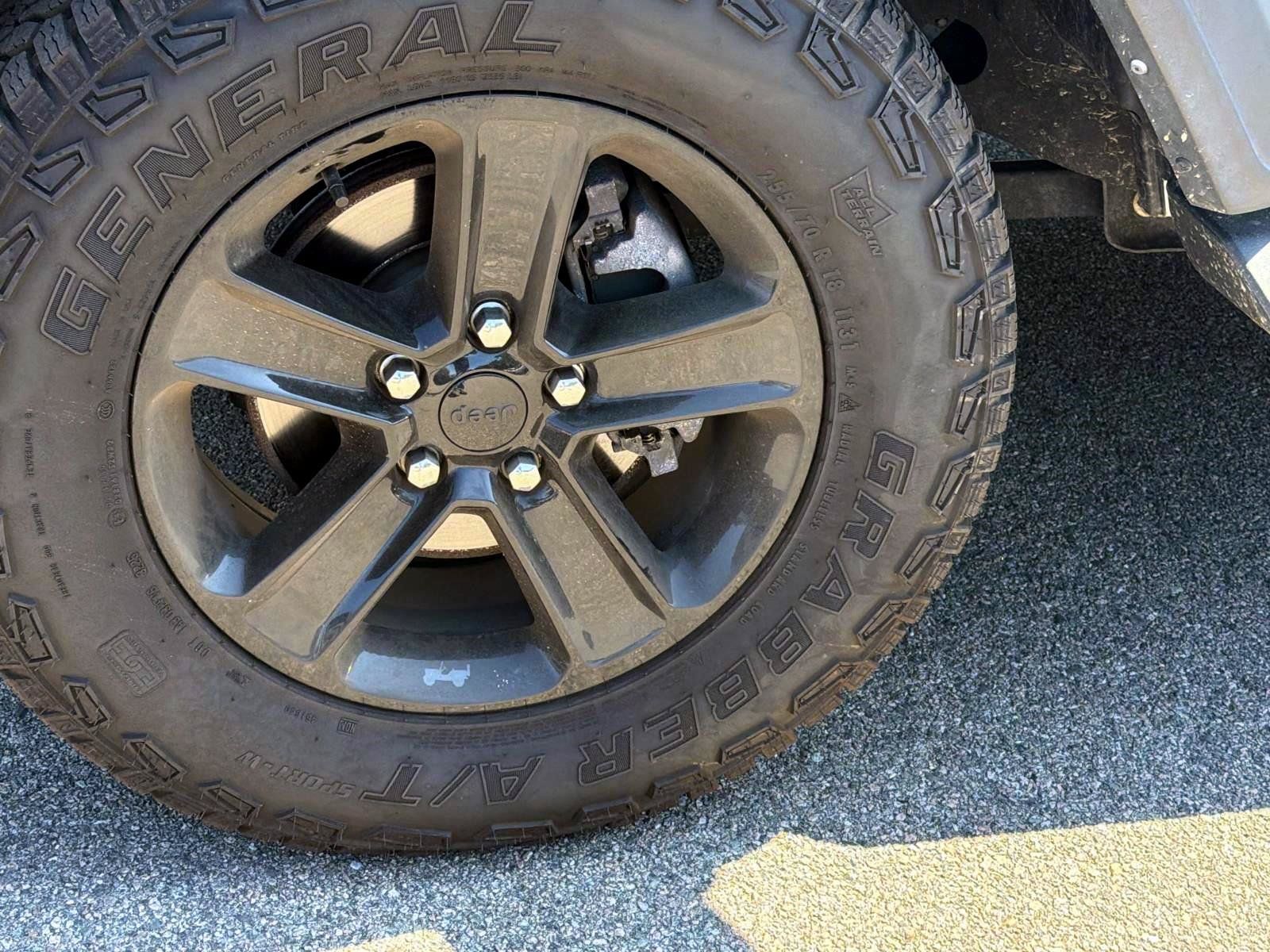 Used 2021 Jeep Wrangler Unlimited Sport AWD/4WD image 5