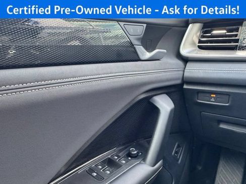 Certified 2026 Volkswagen Tiguan SE w/ Panoramic Sunroof Package AWD/4WD image 19