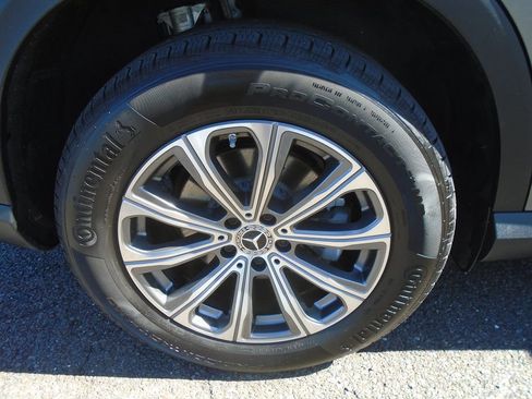 Used 2023 Mercedes-Benz GLC 300 4MATIC image 17