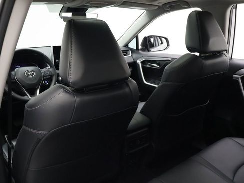 Used 2023 Toyota RAV4 XLE Premium FWD image 20