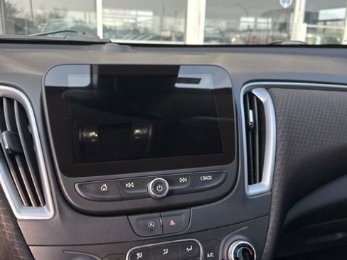 Used 2023 Chevrolet Malibu LT image 8