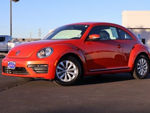 Used 2019 Volkswagen Beetle 2.0T S image 14