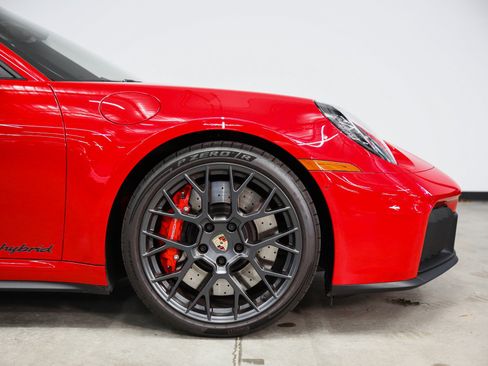 Used 2026 Porsche 911 Targa 4 GTS AWD/4WD image 39