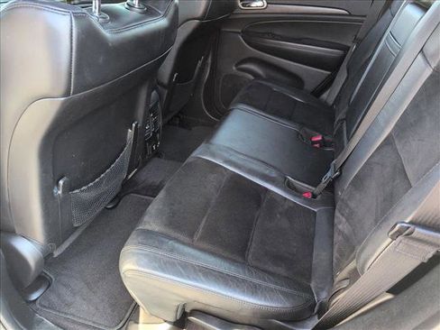 Used 2018 Jeep Grand Cherokee Altitude image 19