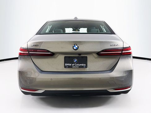 Used 2024 BMW 530i xDrive w/ Premium Package AWD/4WD image 6