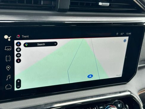 Used 2024 GMC Sierra 1500 AT4 w/ Technology Package image 11