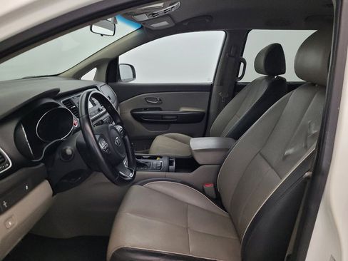 Used 2017 Kia Sedona LX w/ LX Essentials Premium Package FWD image 17
