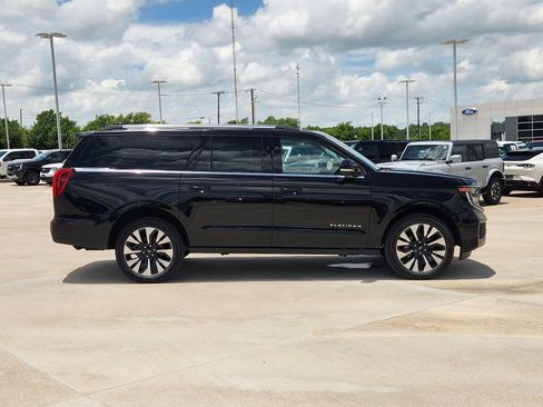New 2026 Ford Expedition Max Platinum w/ Driver's Package AWD/4WD image 7