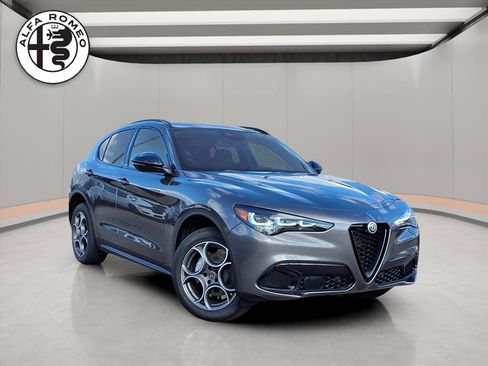 New 2025 Alfa Romeo Stelvio Sprint w/ Convenience Package image 1