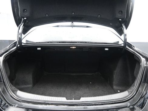 Used 2024 Chevrolet Malibu LT image 32