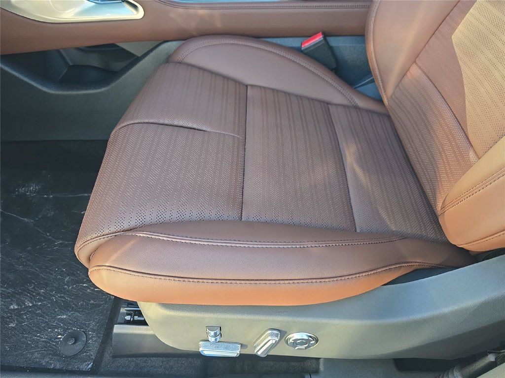 New 2026 Lincoln Nautilus Reserve AWD/4WD image 14