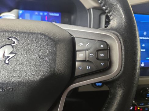 Used 2023 Ford Bronco Wildtrak image 16