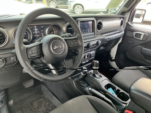 Used 2023 Jeep Wrangler Sport AWD/4WD image 14