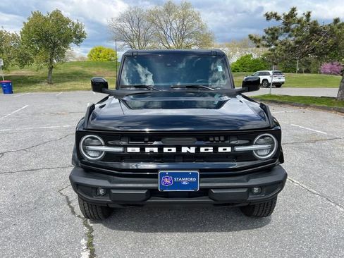 Used 2025 Ford Bronco Outer Banks AWD/4WD image 3