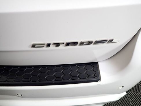 Used 2016 Dodge Durango Citadel w/ Premium Entertainment Group AWD/4WD image 21