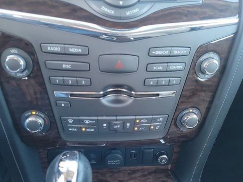 Used 2020 Nissan Armada Platinum image 17