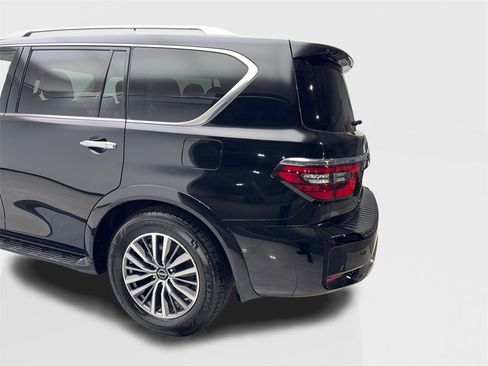 Used 2024 Nissan Armada SL image 17