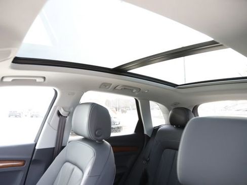 Used 2023 Audi Q5 2.0T Premium Plus w/ Premium Plus Package image 16