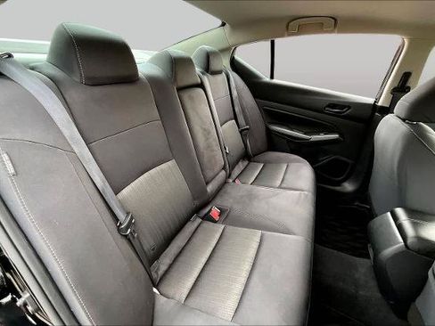 Certified 2024 Nissan Altima 2.5 SV FWD image 20
