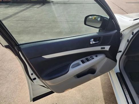 Used 2008 INFINITI G35 Journey w/ Premium Pkg image 9