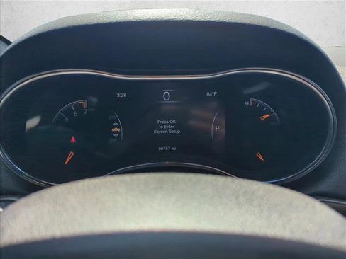 Used 2018 Jeep Grand Cherokee Laredo AWD/4WD image 9