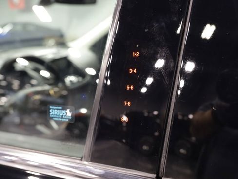 Used 2017 Ford Escape Titanium image 32