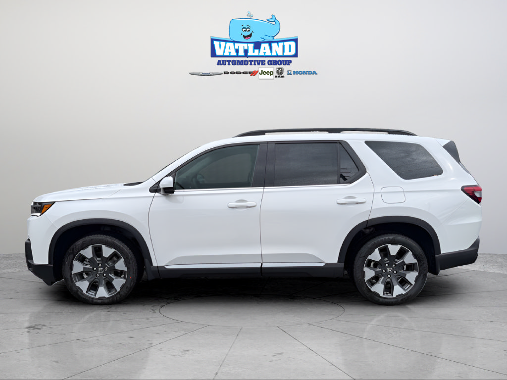 New 2026 Honda Pilot Touring image 2