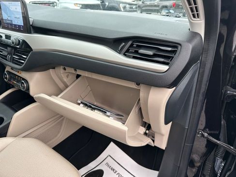 Used 2021 Ford Escape SEL w/ Technology Package image 36