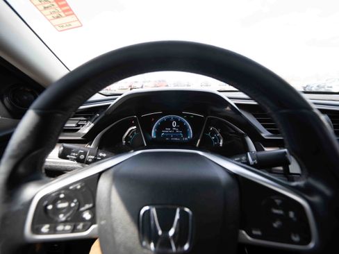 Used 2019 Honda Civic EX image 15