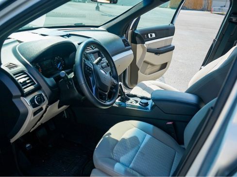 Used 2018 Ford Explorer 4WD image 12