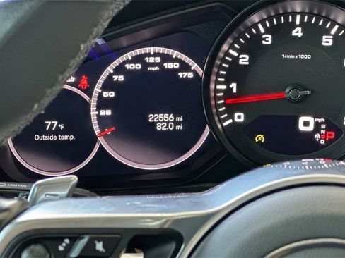 Used 2023 Porsche Cayenne Platinum Edition image 31