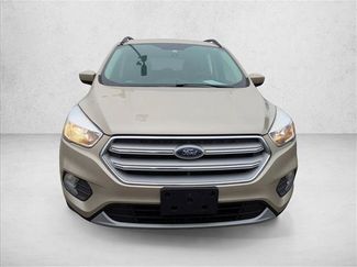 Used 2018 Ford Escape SE video 2