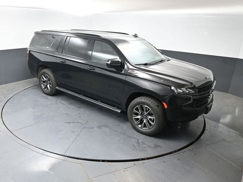 Used 2021 Chevrolet Suburban Z71 AWD/4WD image 15