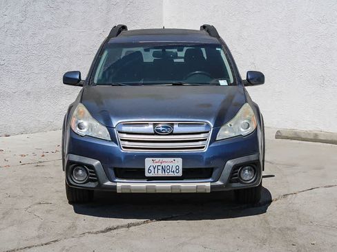 Used 2013 Subaru Outback 2.5i Limited AWD/4WD image 2