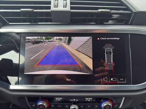 Certified 2025 Audi Q3 2.0T Premium w/ Black Optic Sport Package AWD/4WD image 21