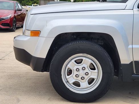 Used 2011 Jeep Patriot Sport w/ PWR Value Group FWD image 10