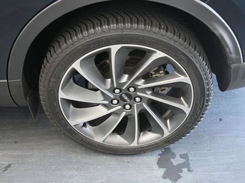 Used 2021 Lincoln Nautilus Reserve w/ Equipment Group 201A AWD/4WD image 12