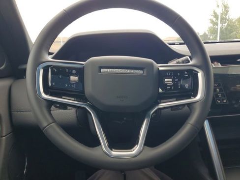 Certified 2025 Land Rover Discovery Sport Dynamic SE AWD/4WD image 26