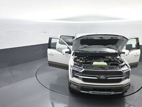 New 2026 Ford F150 King Ranch w/ FX4 Off-Road Package AWD/4WD image 32