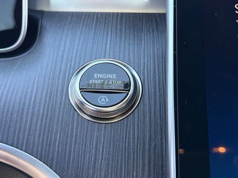 Certified 2026 Mercedes-Benz C 300 4MATIC Sedan image 28