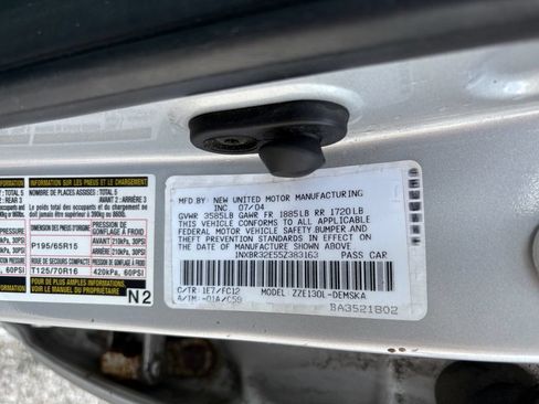 Used 2005 Toyota Corolla S w/ Enhanced Pwr Pkg FWD image 36