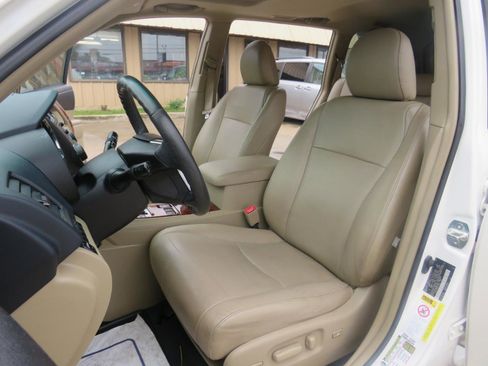 Used 2013 Toyota Highlander Limited image 28